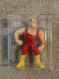 Hulk Hogan (Red Tank Top) (Mail-Away) (WWF Hasbro)