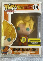 14 Super Saiyan Goku (Glows In The Dark) (Entertainment Earth)