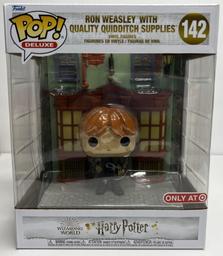 142 Ron Weasley With Quality Quidditch Supplies (Deluxe) (Target)