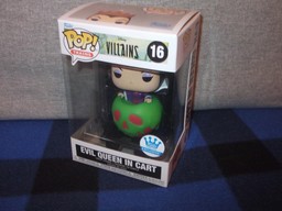 16 Evil Queen In Cart (Funko Shop)