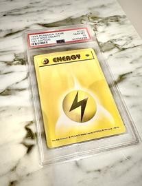 Lightning Pokemon (Trading Cards) (PSA)