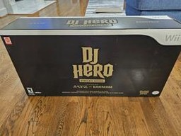 DJ Hero (Renegade Edition) (Nintendo Wii)