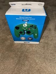 Wired Fight Pad (Luigi) (Nintendo Wii U)