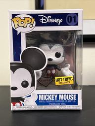 01 Mickey Mouse (Diamond Collection) (Hot Topic)