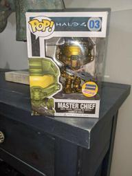 03 Master Chief Gold (Blockbuster)