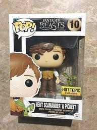 10 Newt Scamander & Pickett (Hot Topic)