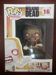 16 Bicycle Girl (Common)
