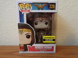 229 Wonder Woman Sepia (Entertainment Earth)