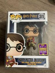 31 Harry Potter on Broom (Summer Convention)