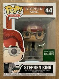 44 Stephen King Bloody (Barnes & Noble)