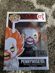 473 Pennywise with Teeth (Yellow Eyes) (FYE)