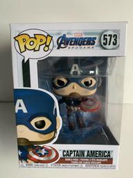 573 Captain America with Broken Shield