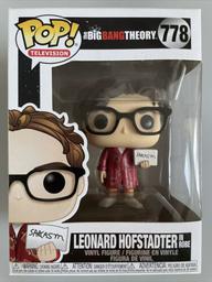 778 Leonard Hofstadter in Robe