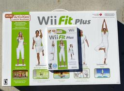 Wii Fit Plus (Balance Board Bundle) (Nintendo Wii)